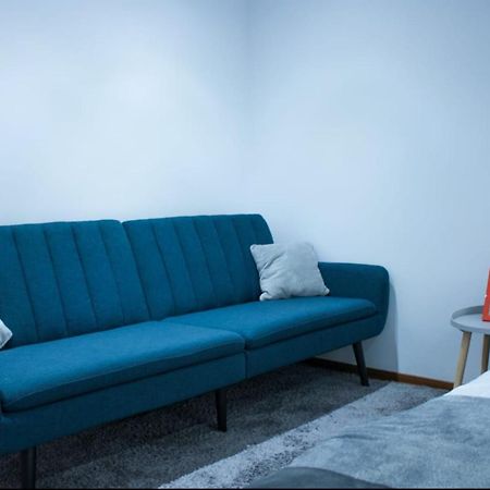 Vlad'S Downtown Apartment Petrila 外观 照片